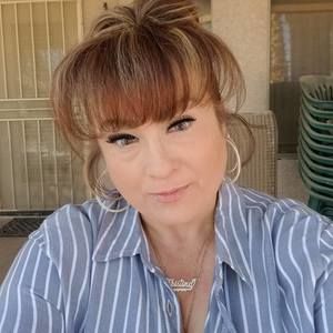 Meet your Posher, Christine